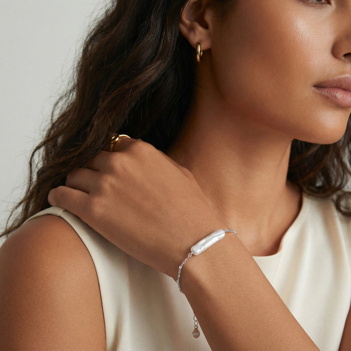 Pearl and Glow Bracelet