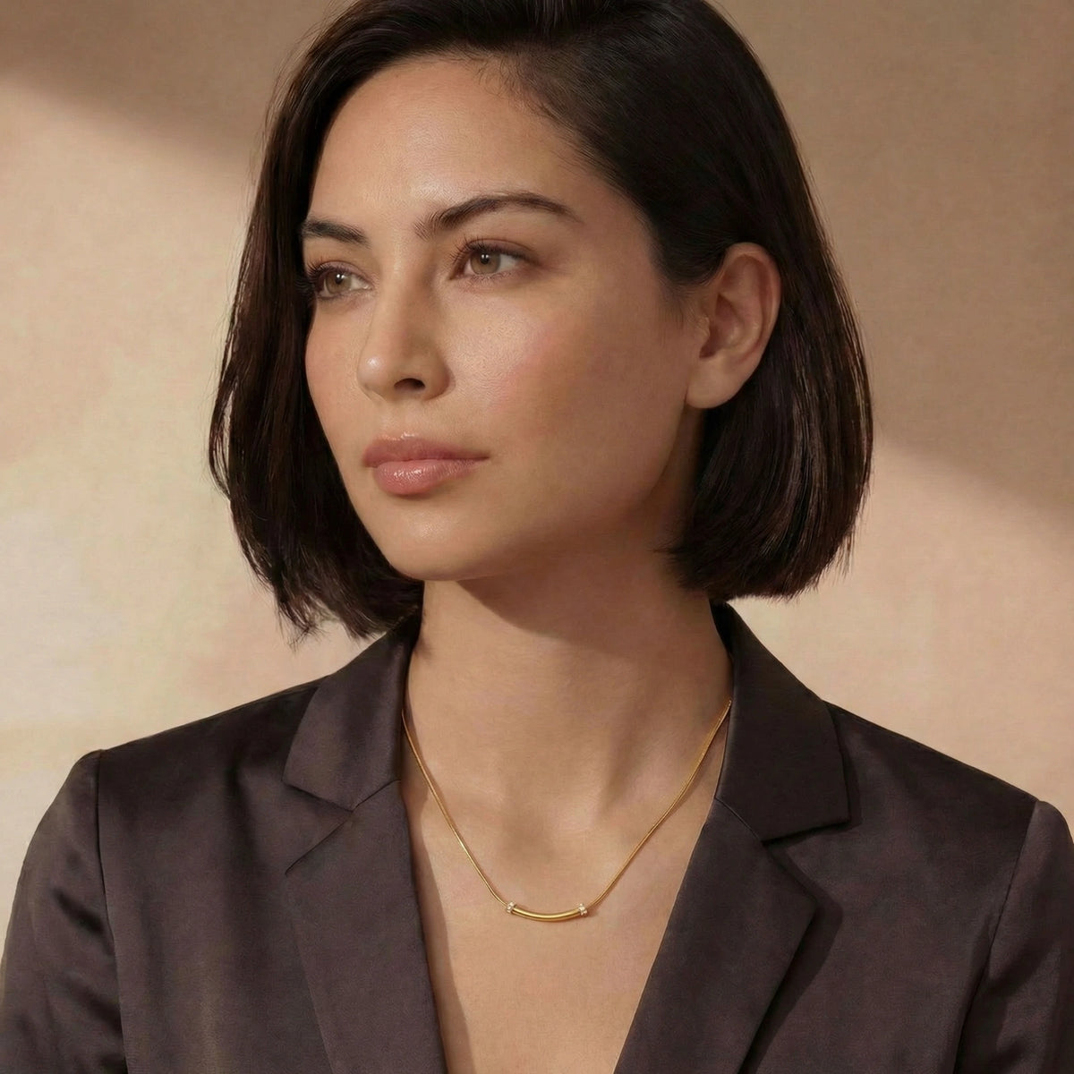 Curved Bar Necklace