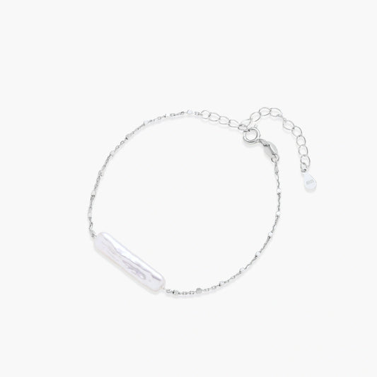 Pearl and Glow Bracelet