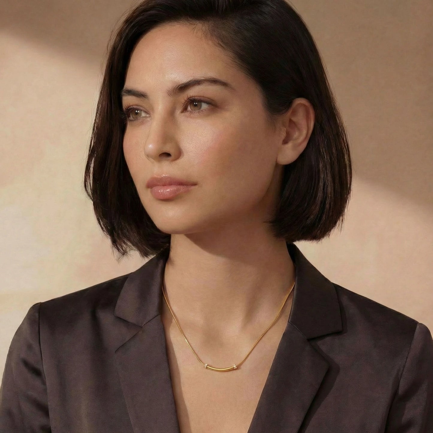 Curved Spark Bar Necklace